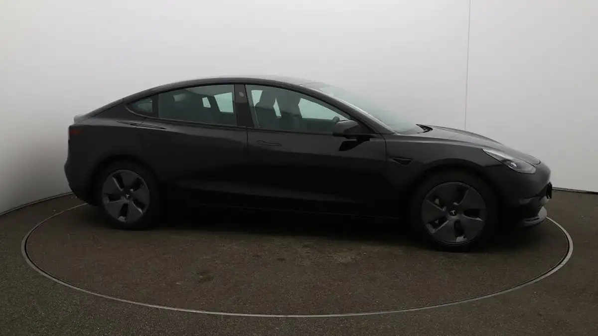 2021-tesla-model-3-e-long-range-4x4-big-40