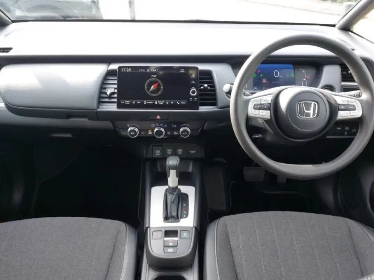 2021-honda-jazz-15-i-mmd-sr-109ps-big-2