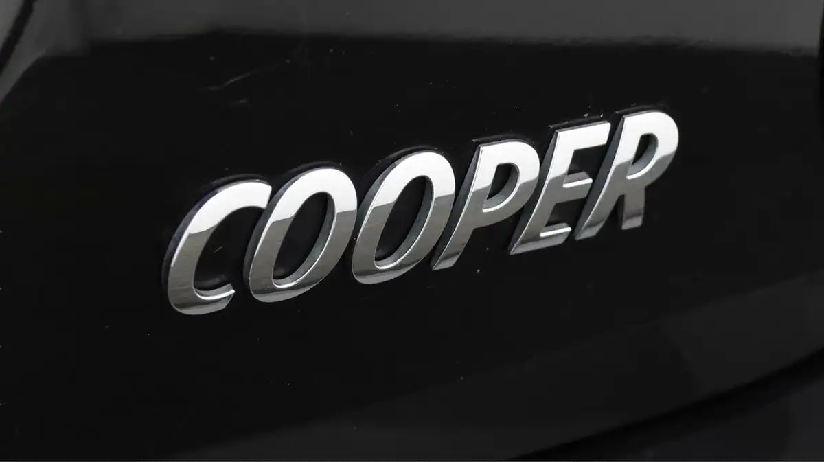 2020-mini-countryman-15-cooper-classic-big-20