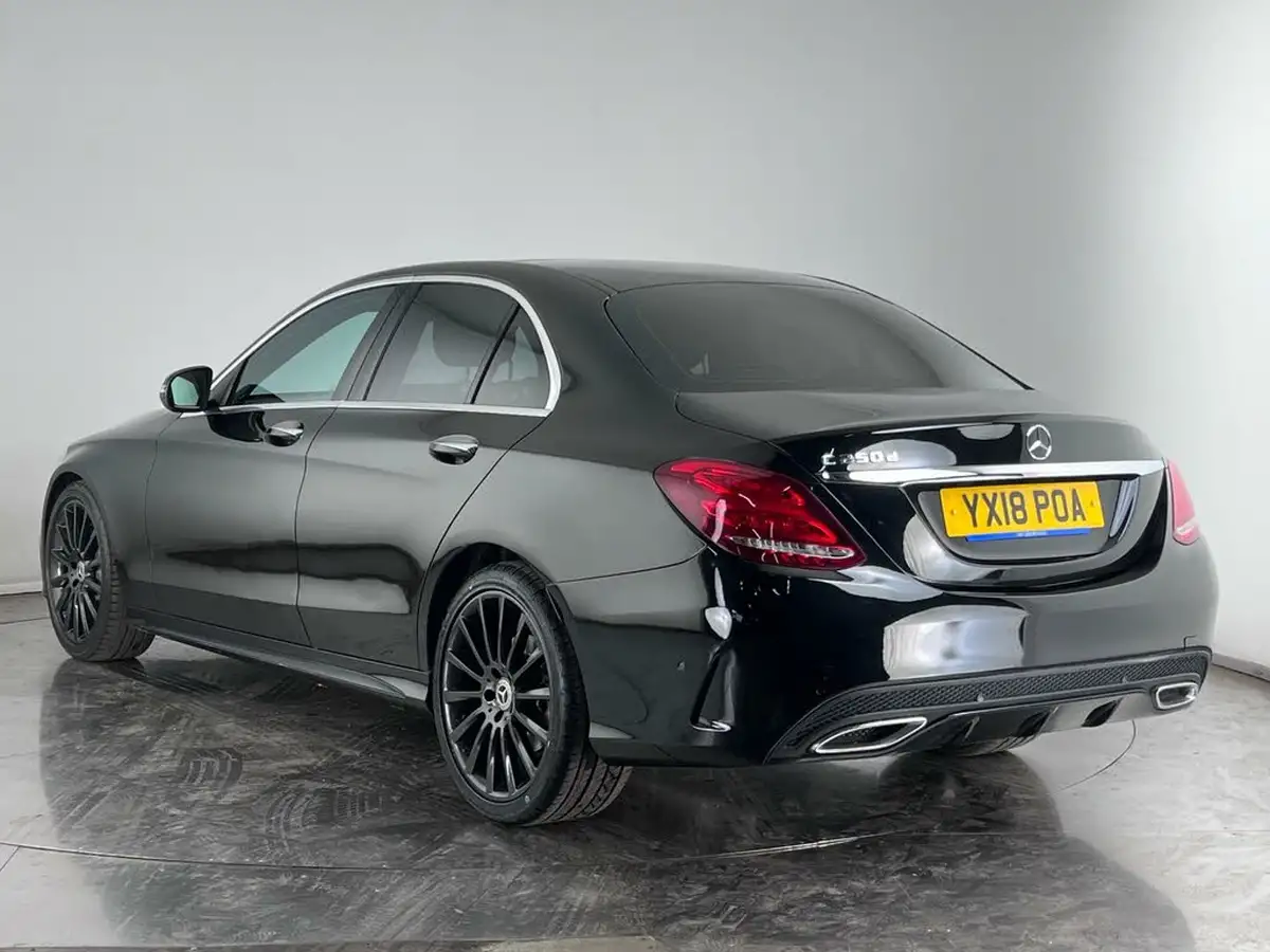 2018-mercedes-benz-c-class-21d-c250d-amg-line-premium-plusss-saloon-4d-big-3