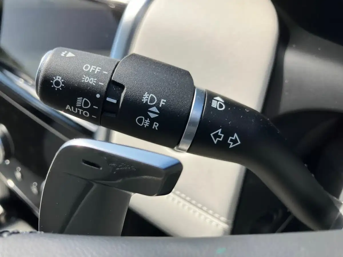 2023-land-rover-discovery-sport-20-d200-r-dynamic-hse-big-44