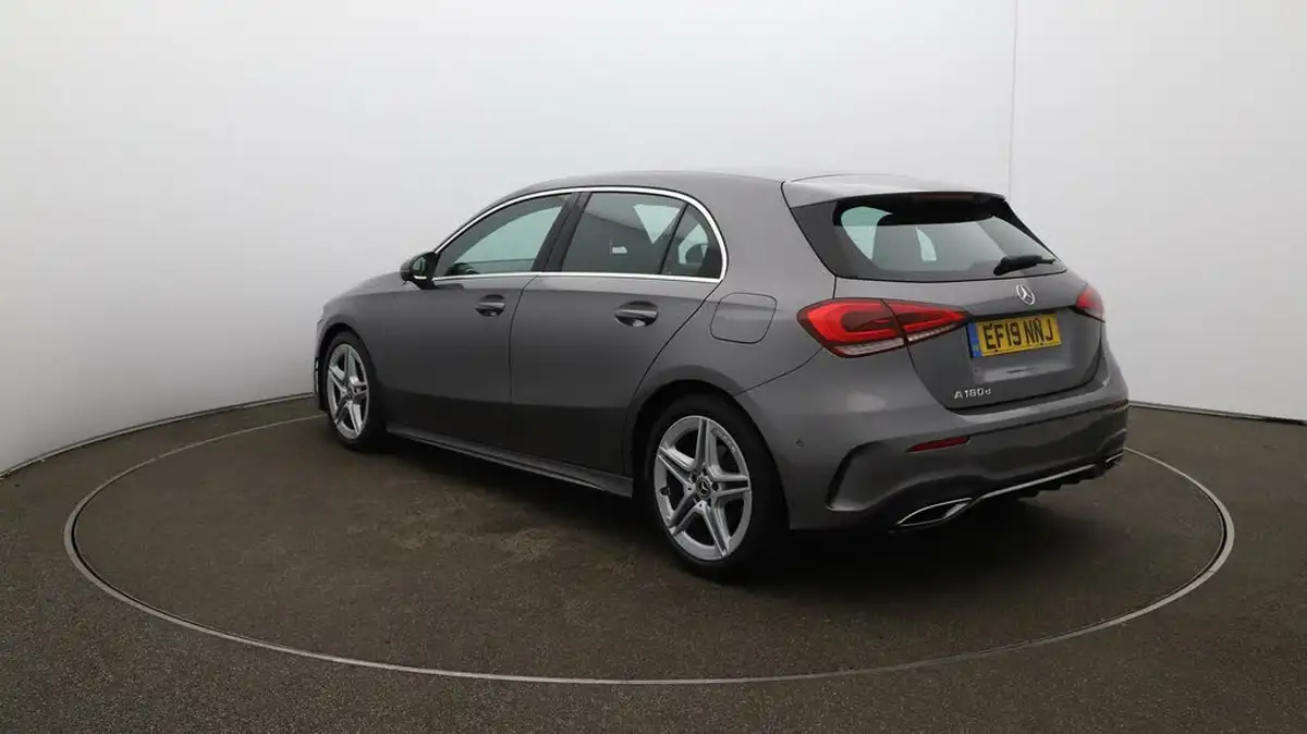 2019-mercedes-benz-a-class-15d-a180d-amg-line-executive-hatchback-5d-7g-dct-big-52