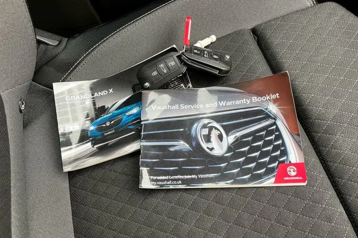 2019-vauxhall-grandland-x-12-sport-nav-auto-big-21