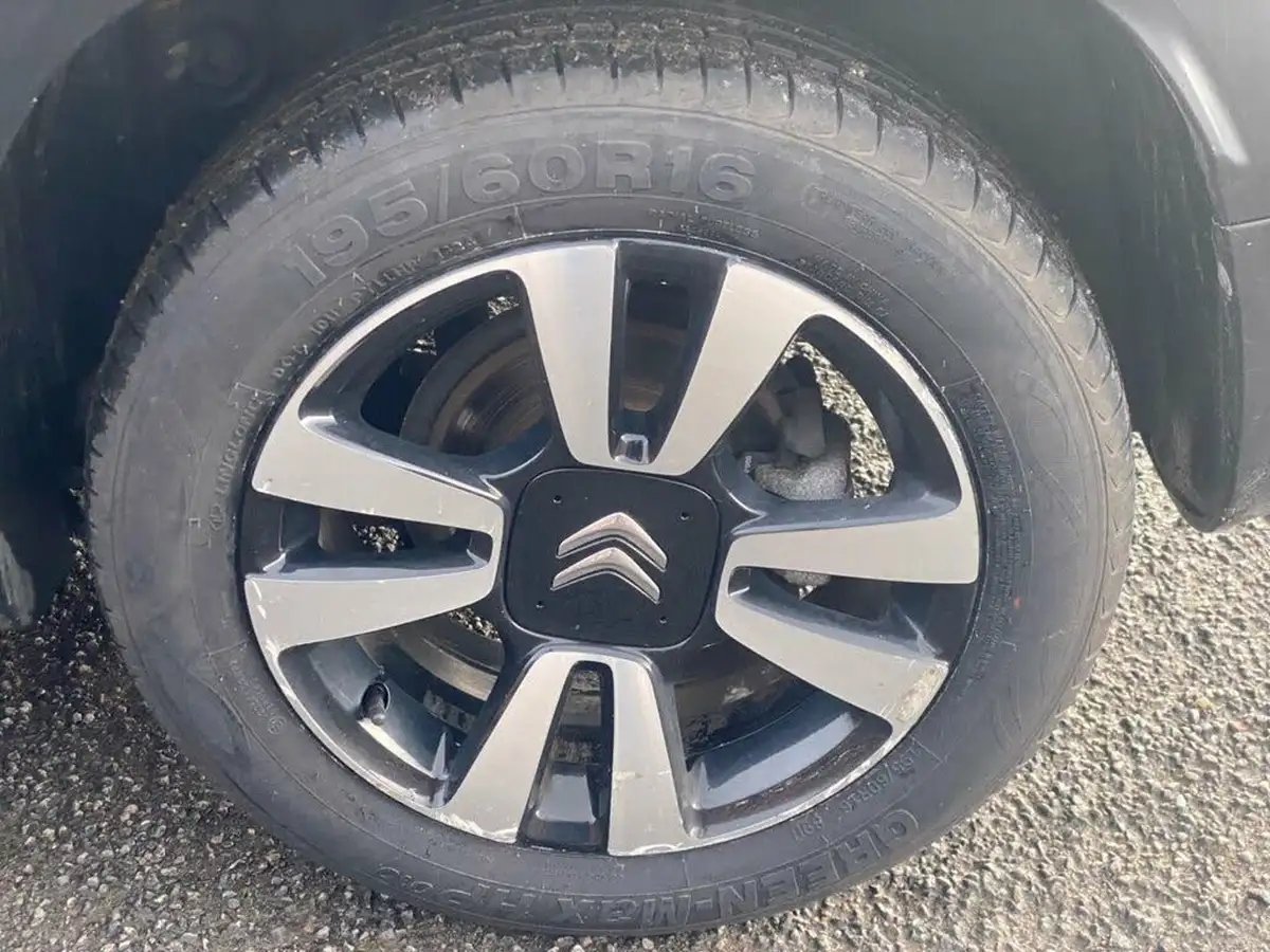 2018-citroen-c3-aircross-12-puretech-feel-82ps-big-23