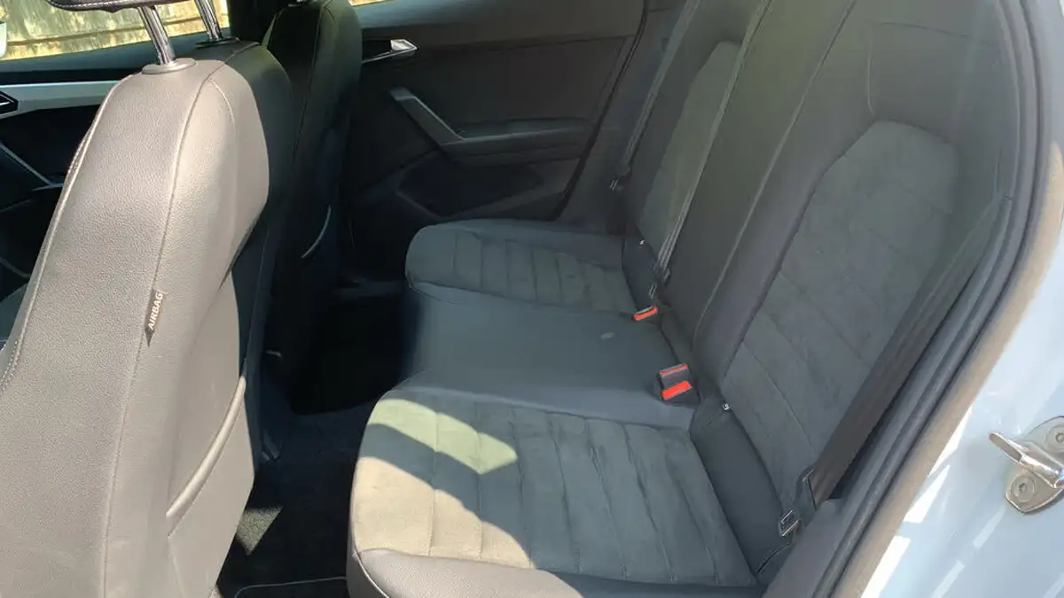 2020-seat-arona-10-tsi-xcellence-lux-115ps-big-31