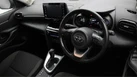 2024-toyota-yaris-cross-15-vvt-i-icon-small-8