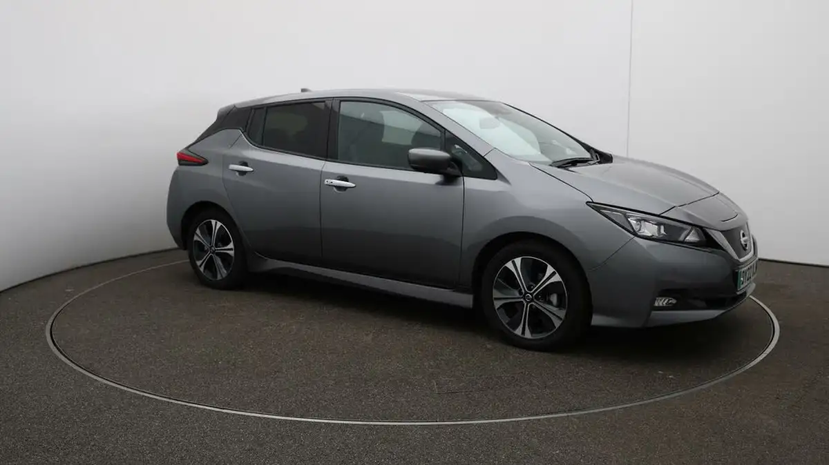 2022-nissan-leaf-e-tekna-big-38