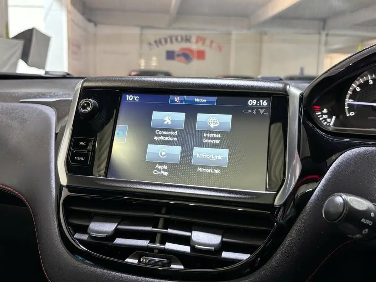 2016-peugeot-208-16-thp-gti-prestige-big-25