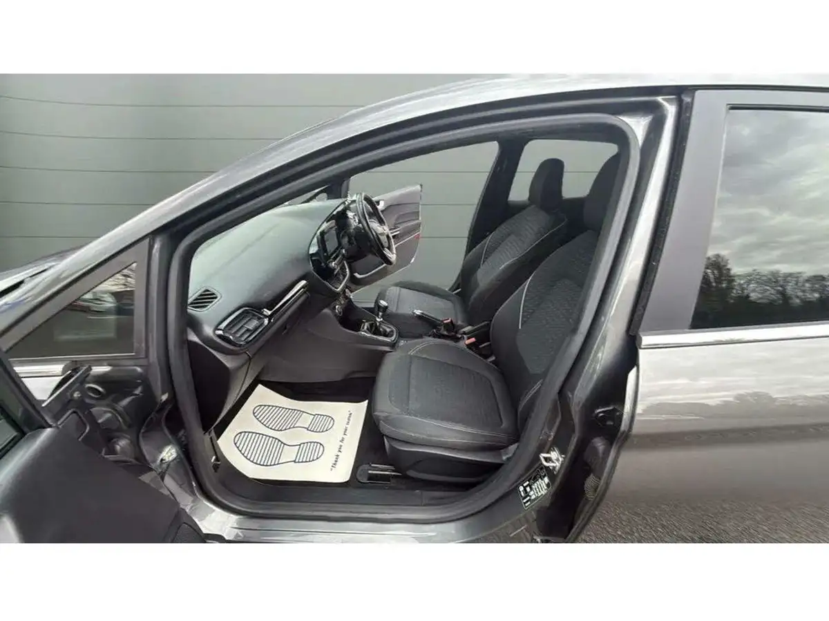 2017-ford-fiesta-10t-zetec-100ps-ecoboost-ss-5d-big-27