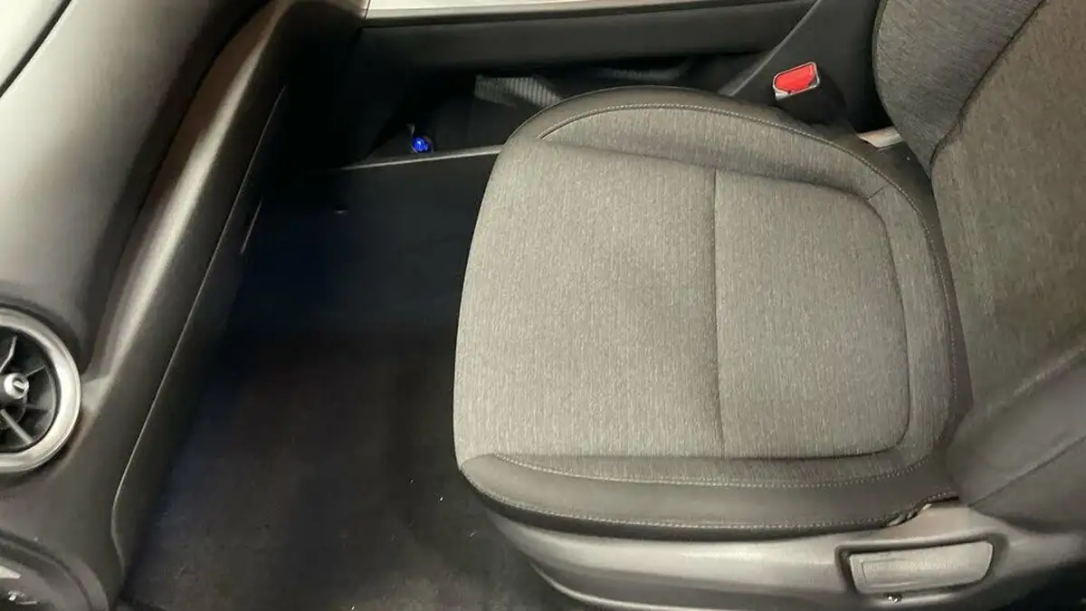 2021-hyundai-kona-e-premium-204ps-64kwh-7kw-obc-big-16