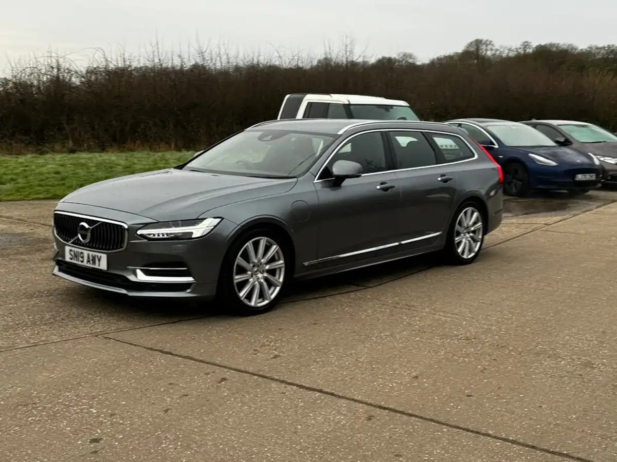 2019-volvo-v90-20-t8-inscription-plus-big-11