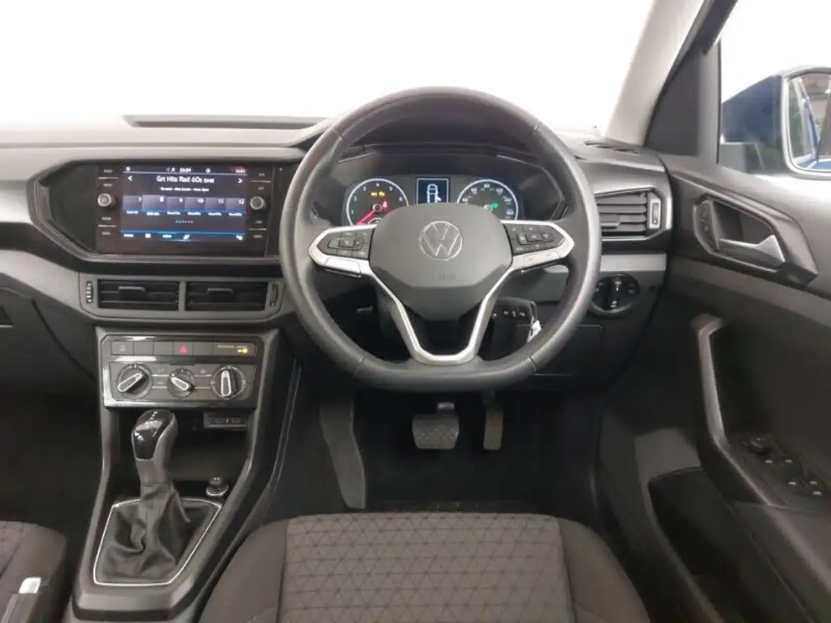 2021-volkswagen-t-cross-big-6
