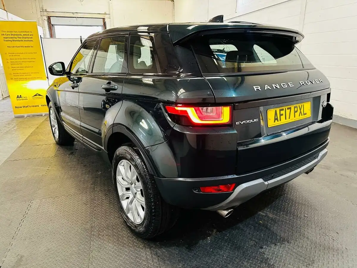 2017-land-rover-range-rover-evoque-20td4-se-auto-big-4
