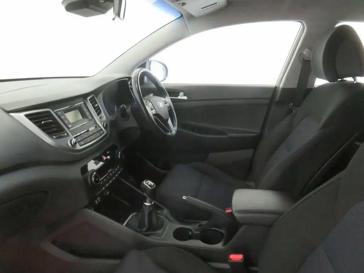 2016-hyundai-tucson-17crdi-blue-drive-se-116ps-big-34