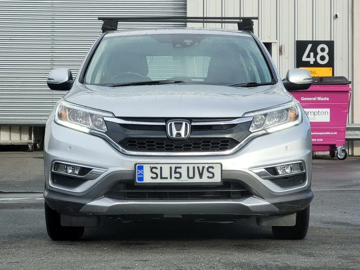 2015-honda-cr-v-20-se-honda-connect-with-navi-dasp-4x4-auto-big-2