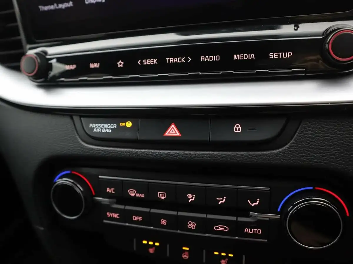 2021-kia-pro-ceed-15-t-gdi-gt-line-big-18