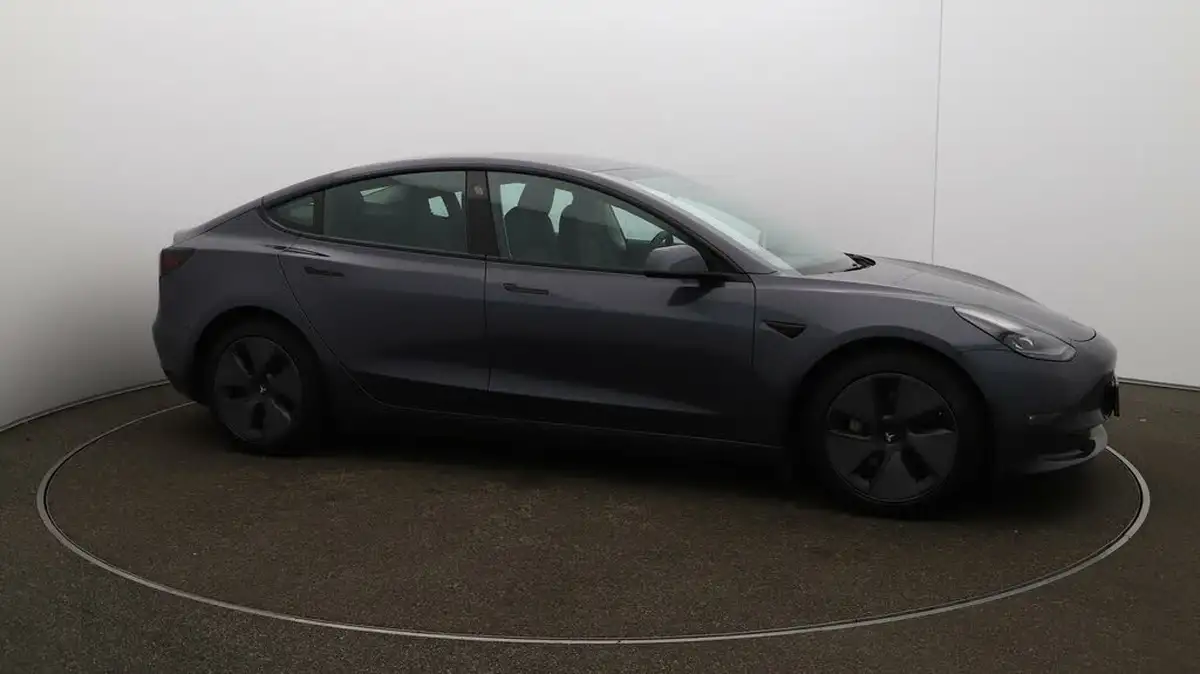 2021-tesla-model-3-e-long-range-4x4-big-37