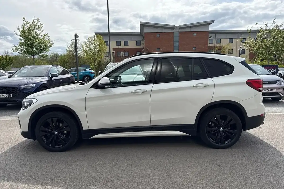 2021-bmw-x1-15-sdrive18i-sport-big-58