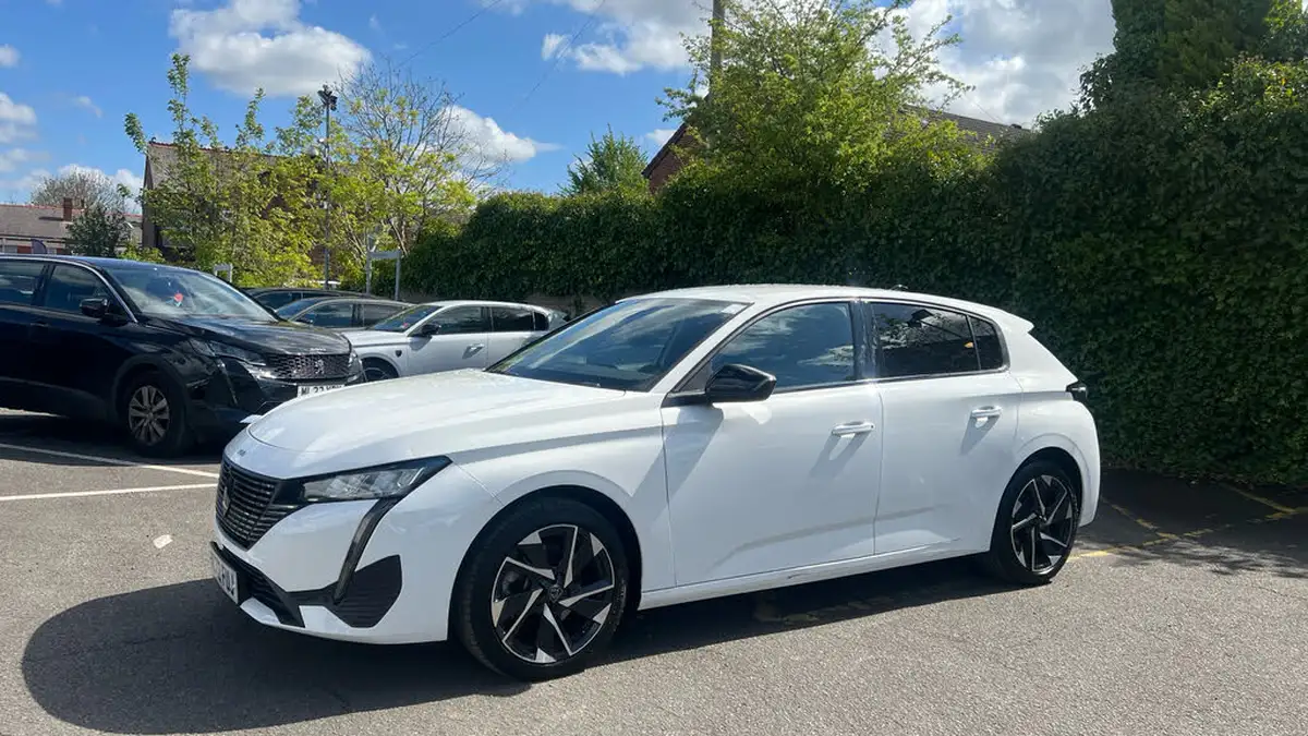 2023-peugeot-308-15-bluehdi-allure-premium-130ps-big-6