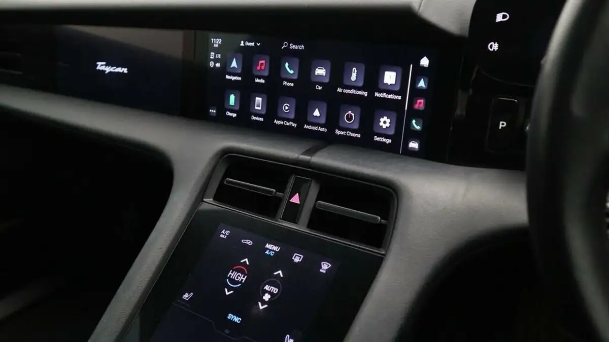 2021-porsche-taycan-e-base-476ps-performance-battery-plus-big-8