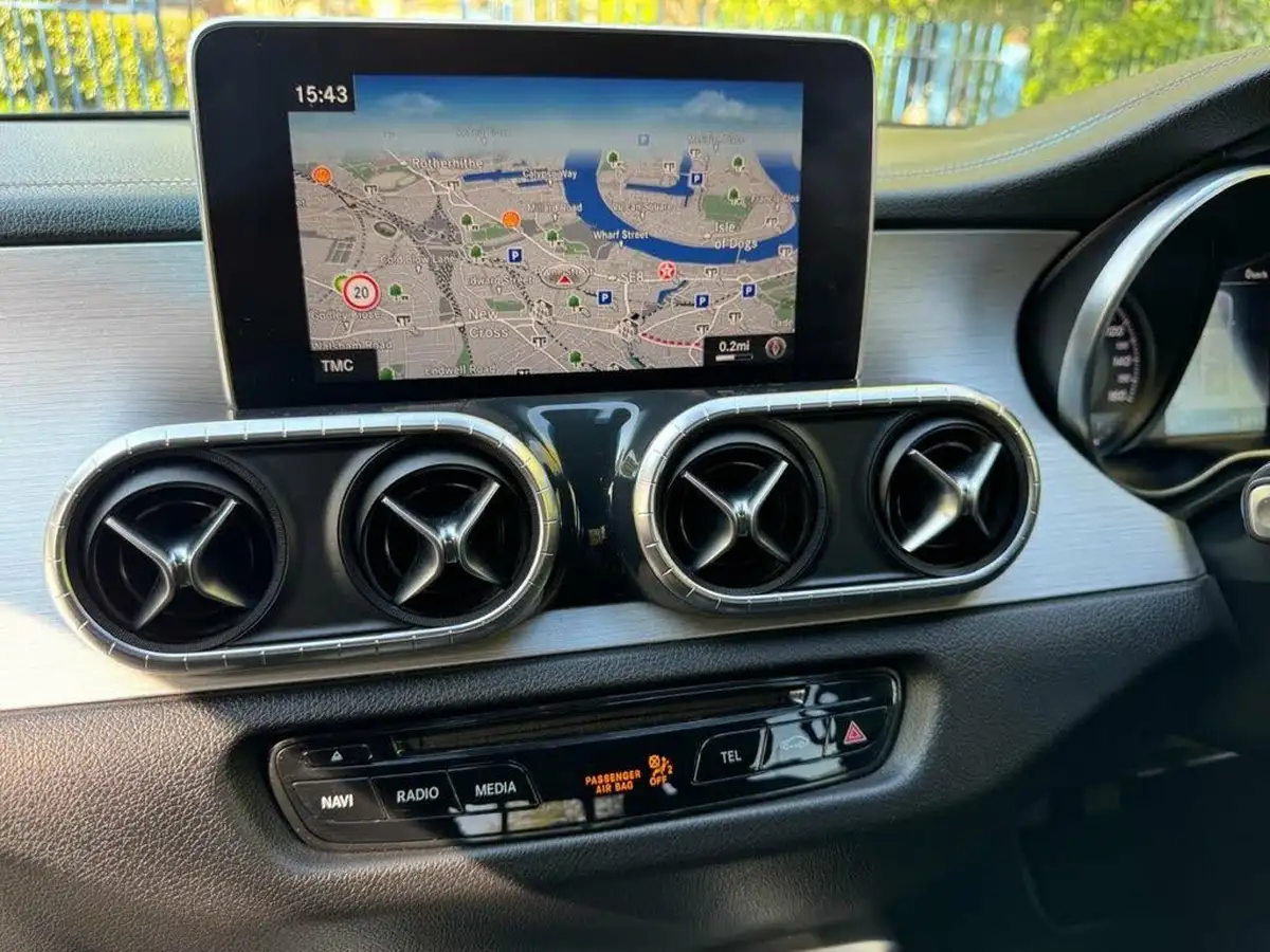2019-mercedes-benz-x-class-23td-250-power-big-32