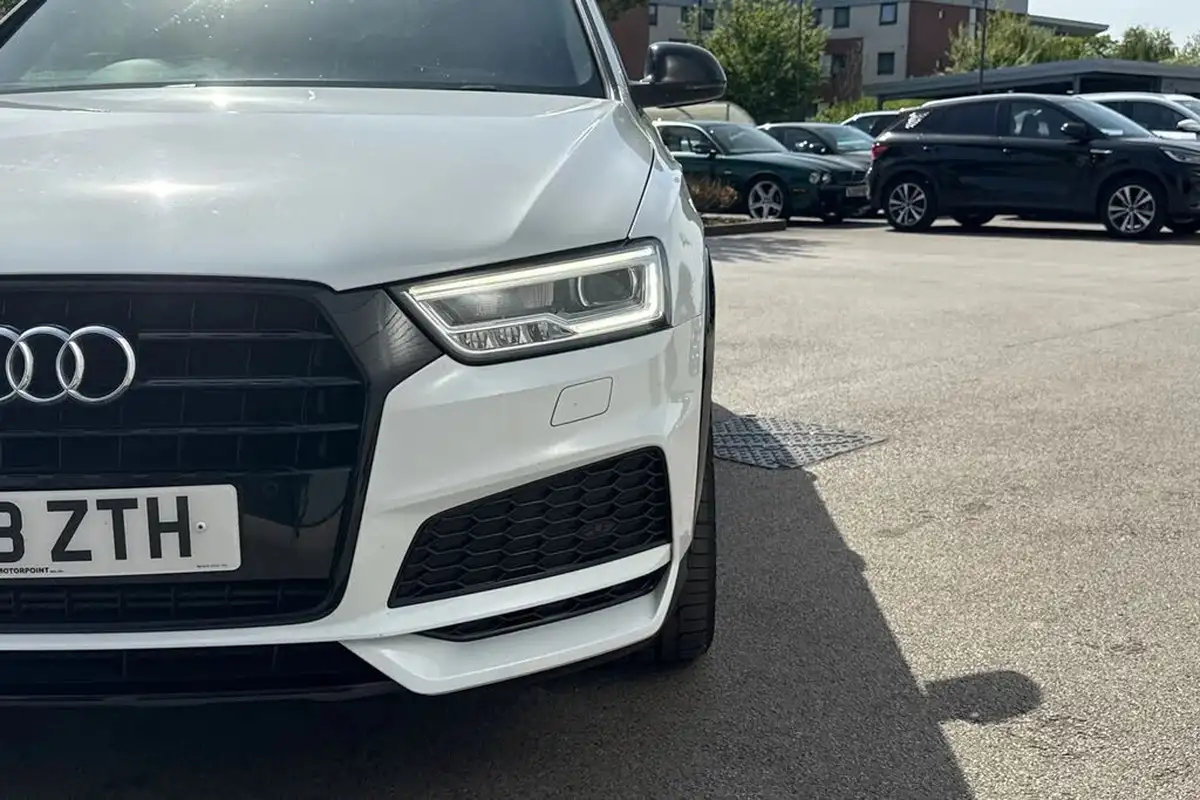 2018-audi-q3-20-tfsi-quattro-black-edition-big-31