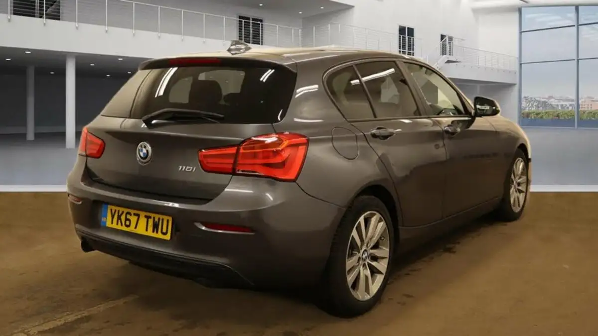 2017-bmw-1-series-15-118i-sport-5d-auto-big-3