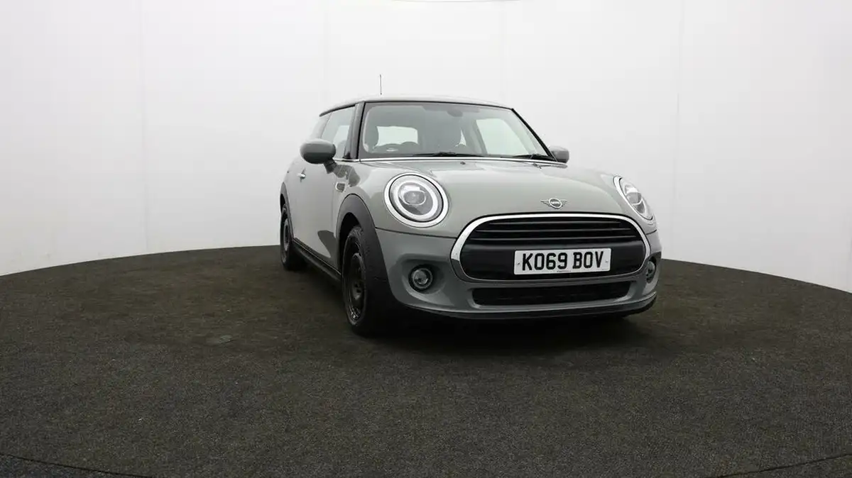 2020-mini-cooper-15-one-classic-3d-big-40