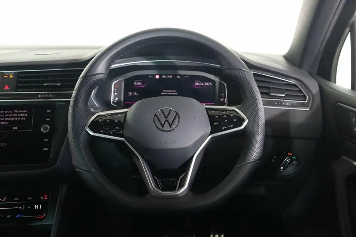 2021-volkswagen-tiguan-15-tsi-r-line-big-46