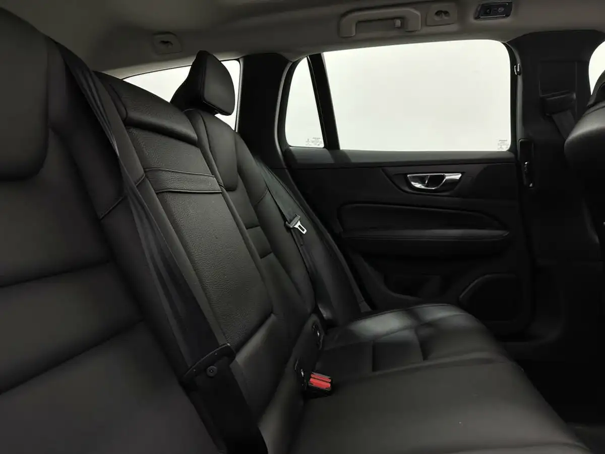 2018-volvo-v60-20td-d3-inscription-big-39