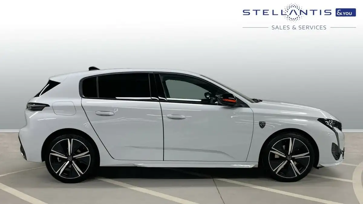 2023-peugeot-308-15-bluehdi-gt-130ps-big-1
