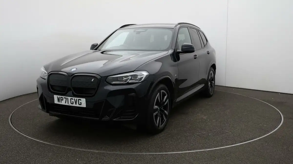 2022-bmw-ix3-e-m-sport-big-32