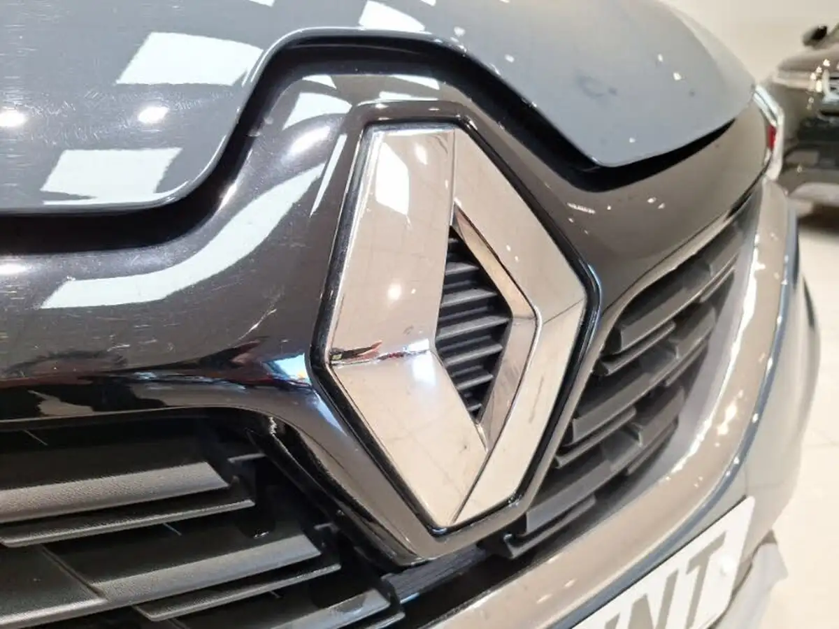 2022-renault-captur-10-tce-iconic-edition-big-18