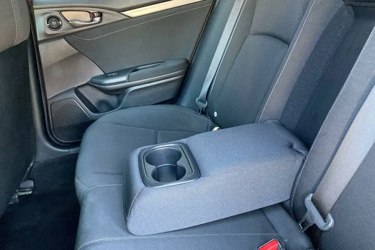 2021-honda-civic-10-vtec-turbo-sr-hatchback-5d-big-30
