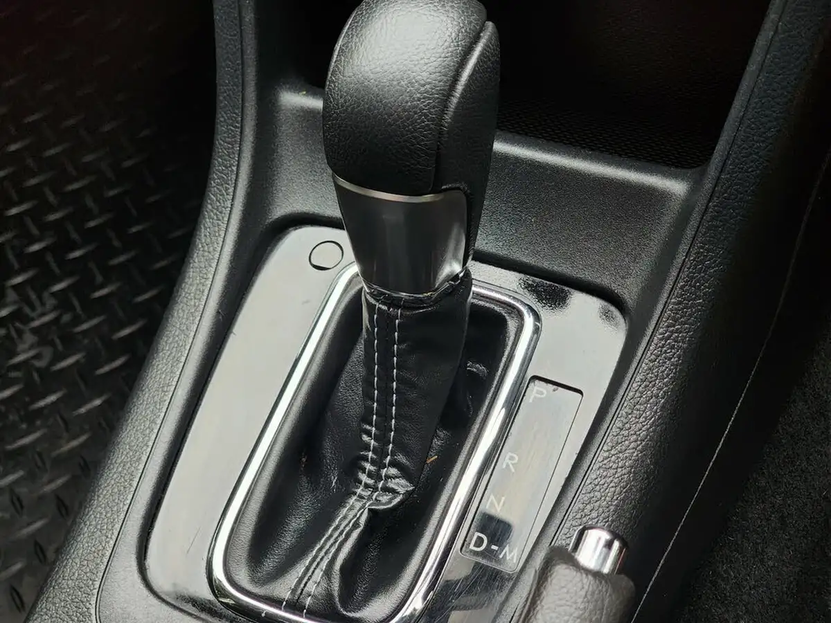 2015-subaru-xv-20i-se-premium-lineartronic-big-20