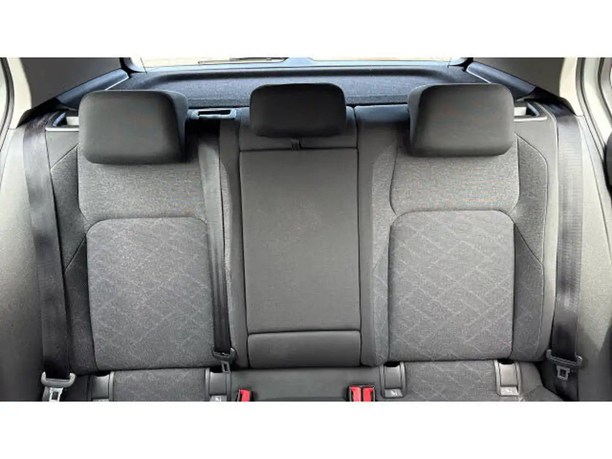 2021-volkswagen-golf-15-tsi-life-150ps-hatchback-big-14
