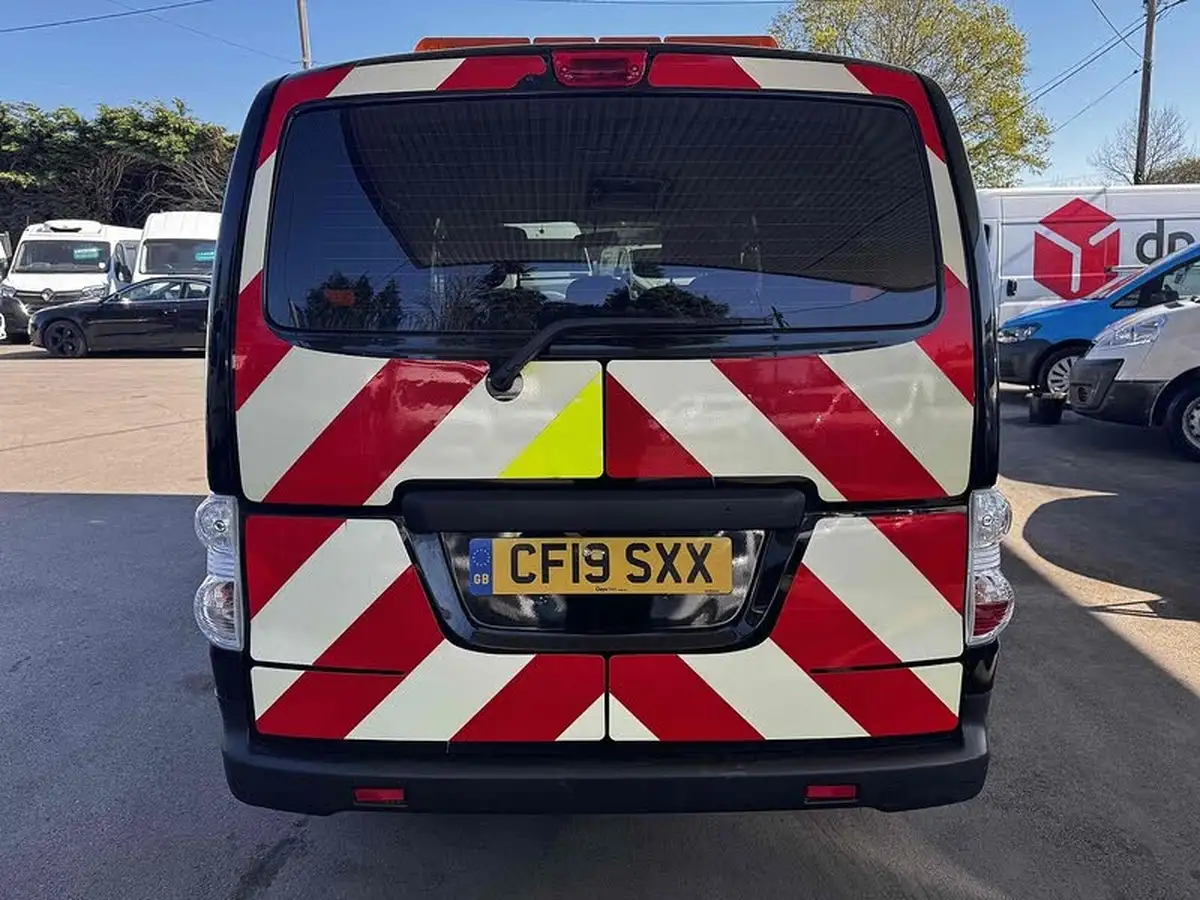 2019-nissan-env200-e-acenta-108ps-5-seat-combi-5d-auto-big-7
