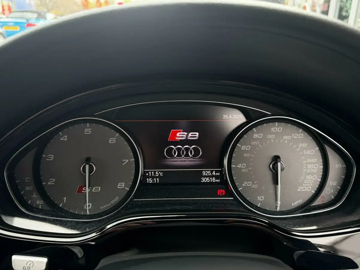 2016-audi-s8-40-tfsi-quattro-520ps-big-42