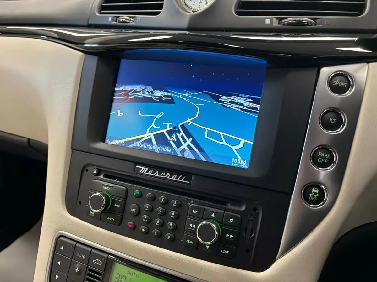 2016-maserati-granturismo-42-big-61