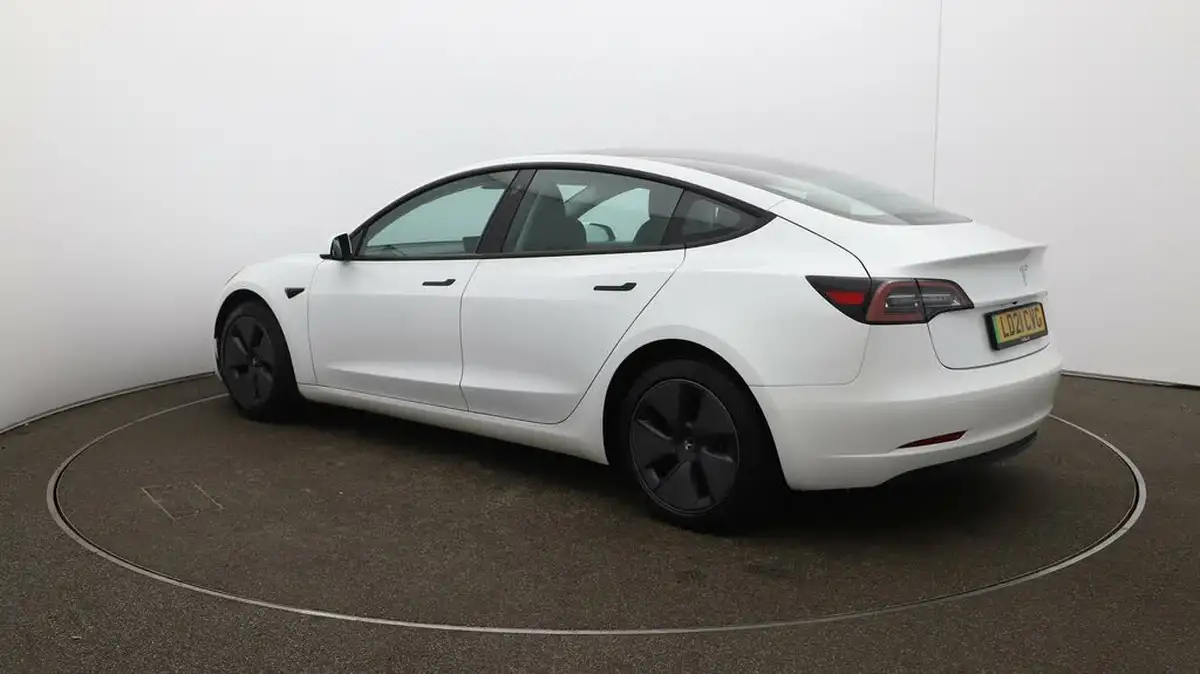 2021-tesla-model-3-e-standard-plus-big-26