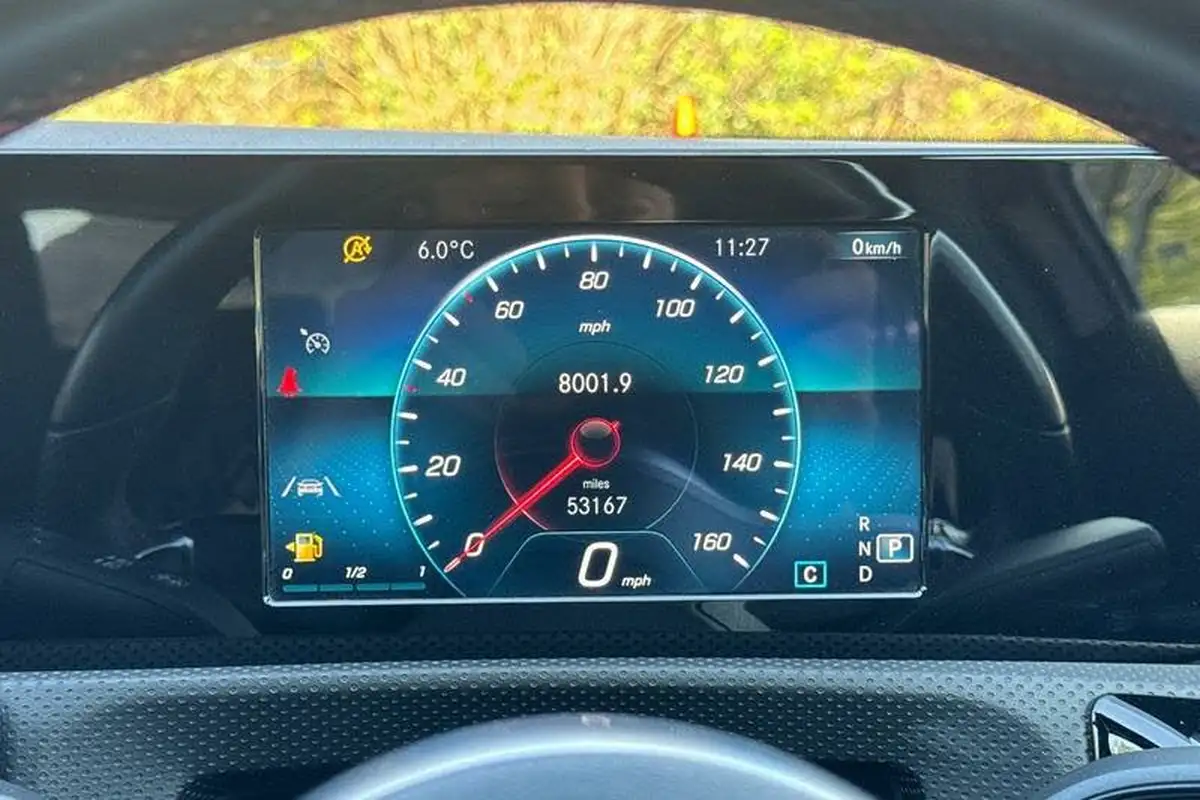 2018-mercedes-benz-a-class-15d-a180d-amg-line-116ps-ss-hatchback-5d-7g-dct-big-12