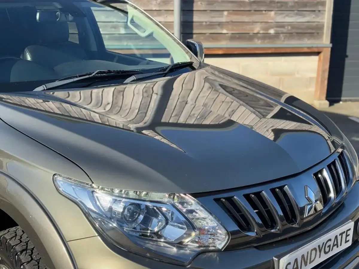 2018-mitsubishi-l200-24di-d-warrior-eu6-big-6