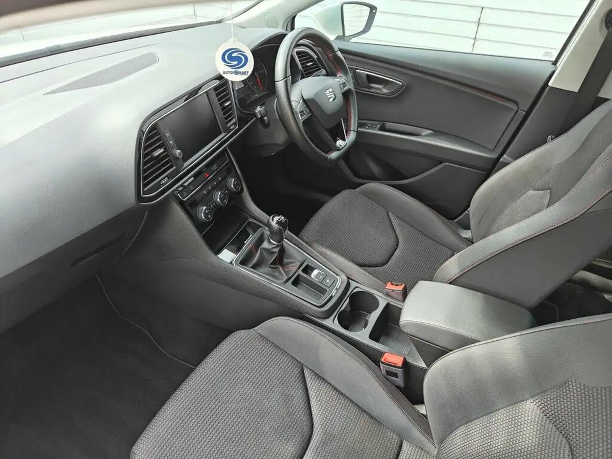 2018-seat-leon-14-tsi-fr-technology-estate-5d-big-2