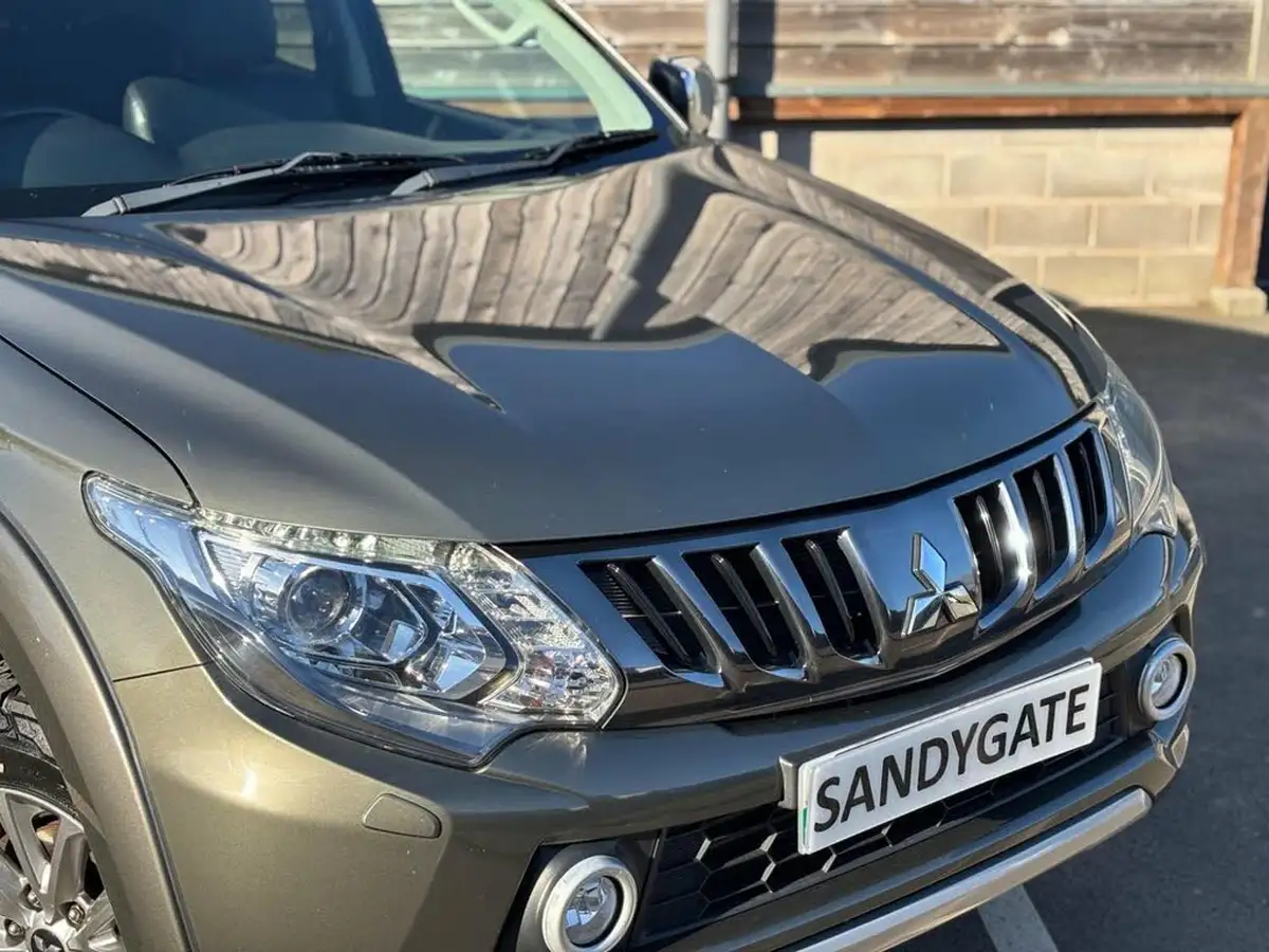 2018-mitsubishi-l200-24di-d-warrior-eu6-big-34