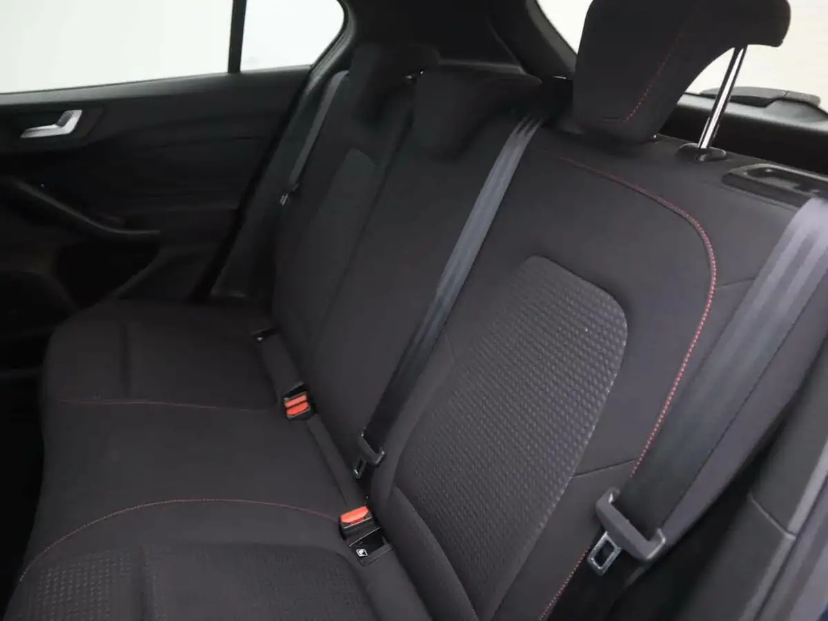 2019-ford-focus-10t-st-line-ss-hatchback-big-9