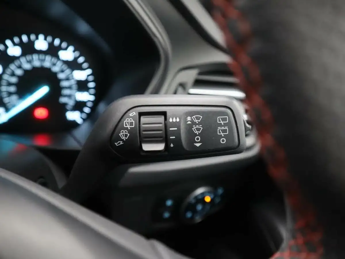2019-ford-focus-10t-st-line-ss-hatchback-big-28