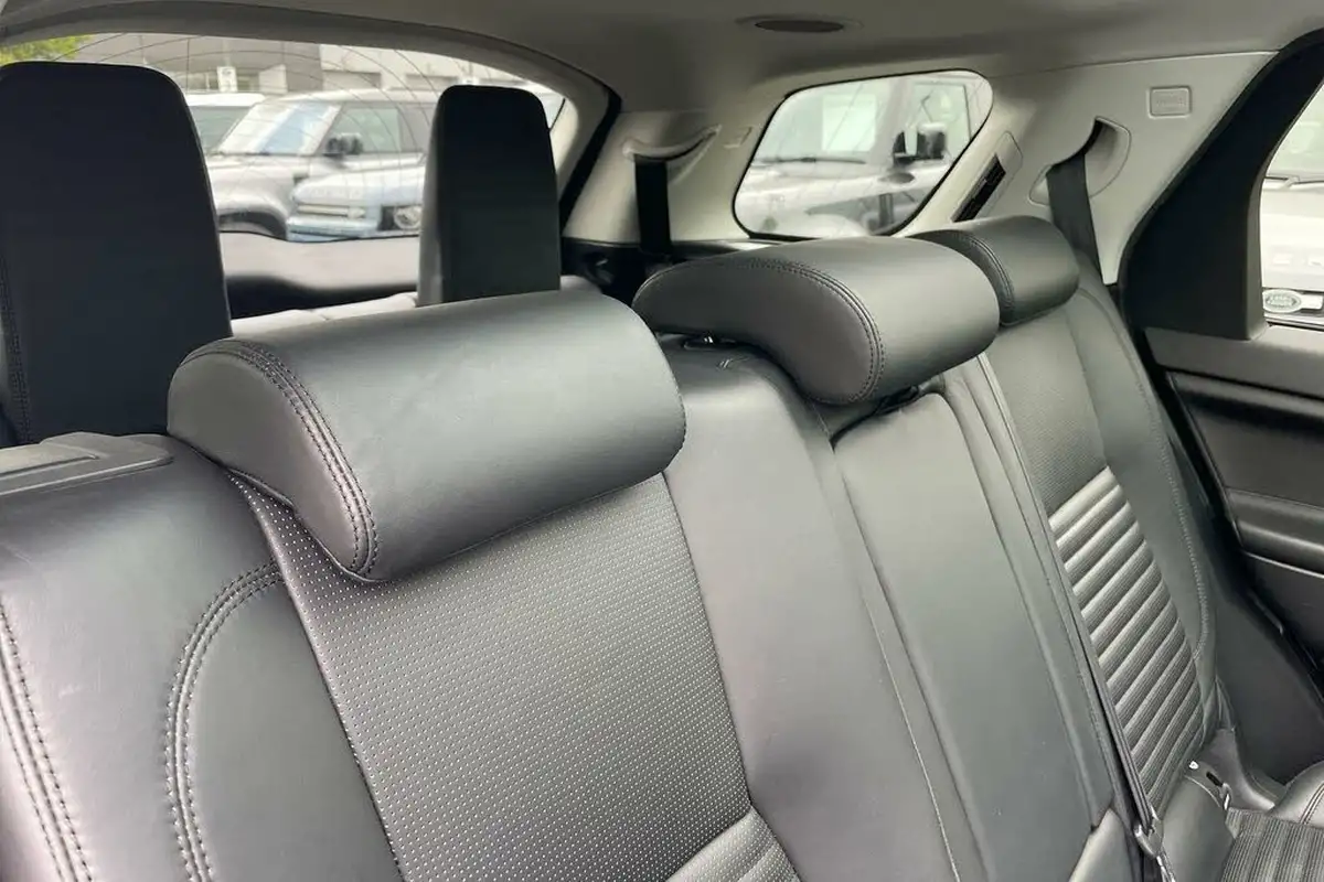 2018-land-rover-discovery-sport-20td4-hse-luxury-182ps-auto-big-30