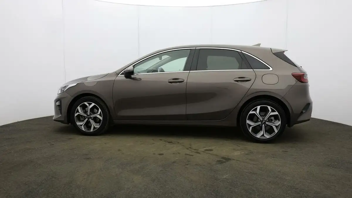2021-kia-ceed-15-t-gdi-3-hatchback-big-59