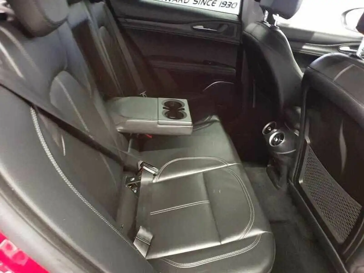 2018-alfa-romeo-stelvio-22td-super-177bhp-awd-big-8