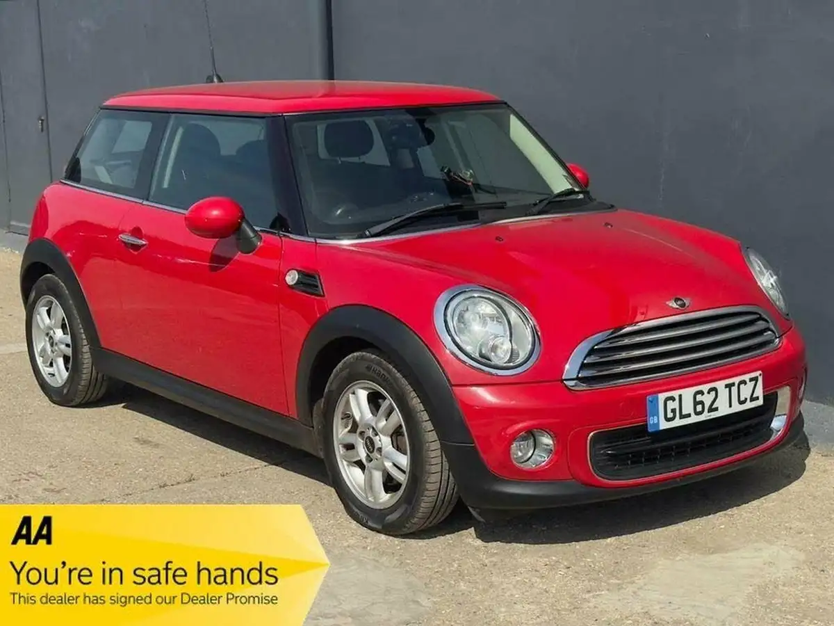 2013-mini-cooper-16-one-98bhp-sport-chili-hatchback-3d-big-0